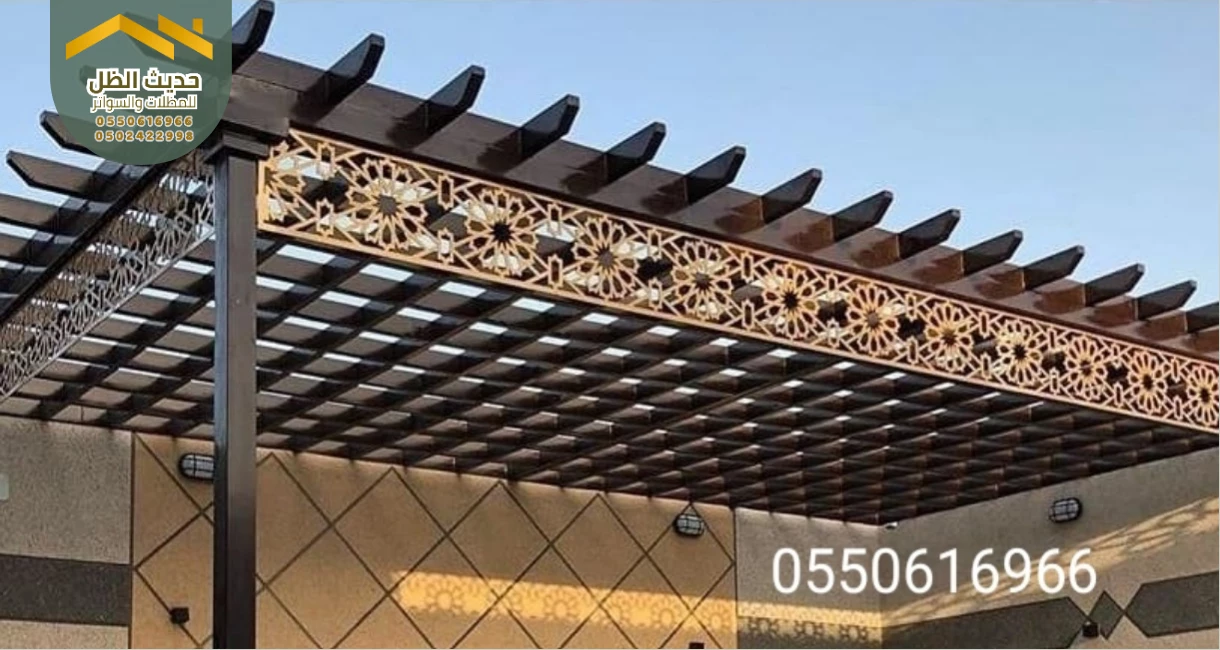 تصميمات برجولات خشبية مع إضاءة