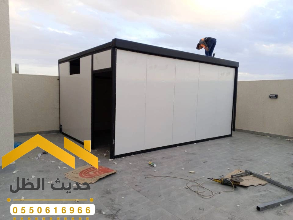 ملاحق أسطح ساندوتش بانل بالرياض